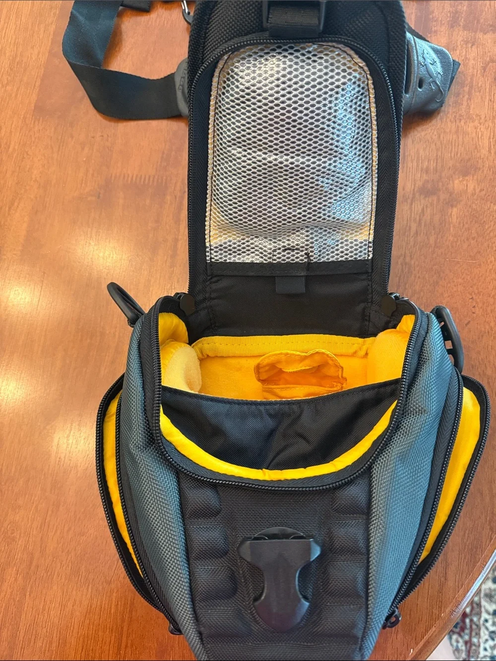 Kata H-10 Black Camera Shoulder Strap with Padded Comfort Grip